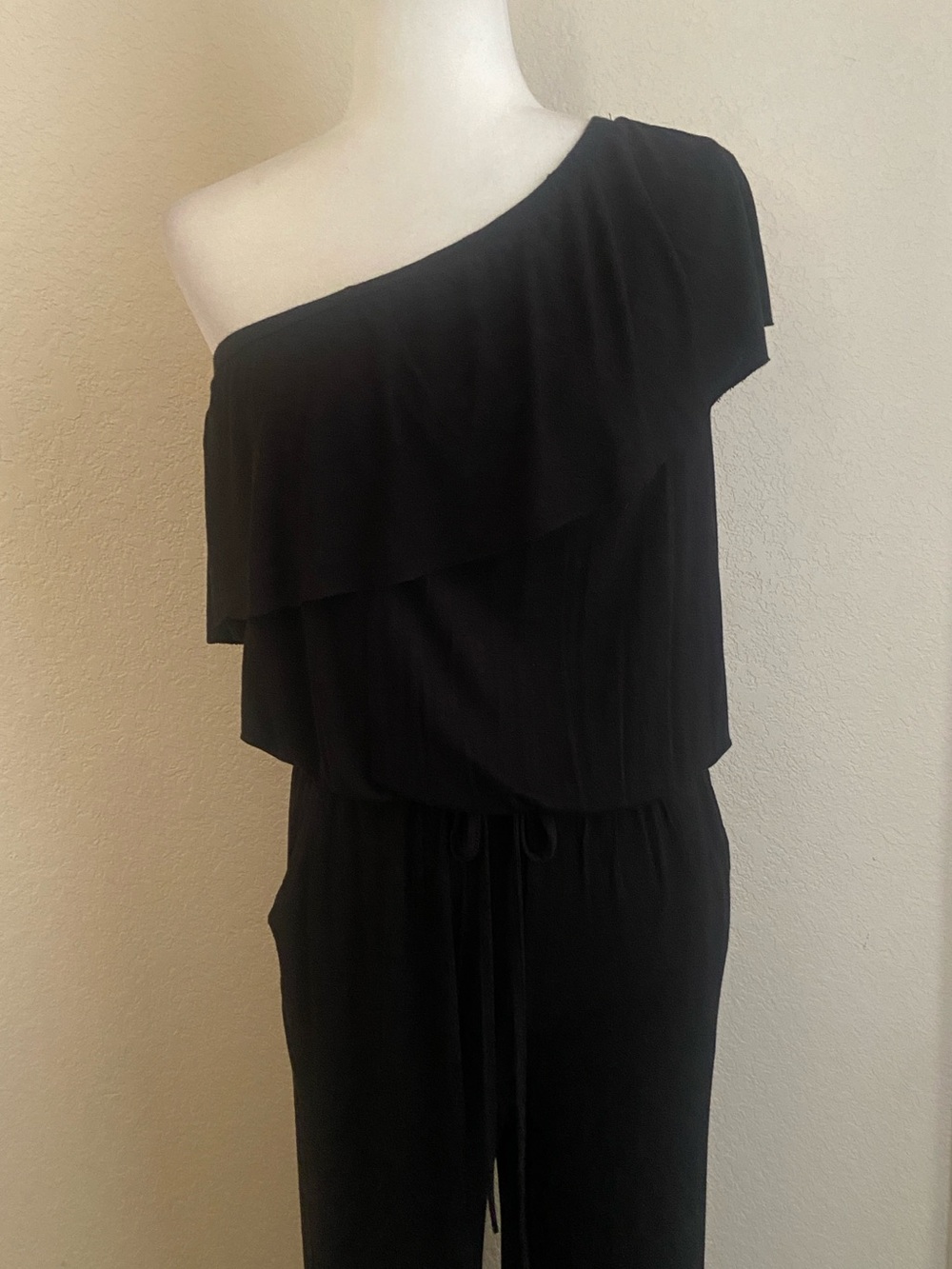 Tickled Teal Black One-Shoulder Women’s Jumpsuit, size S
